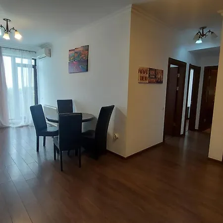 Apartman Solid 387 E7 *